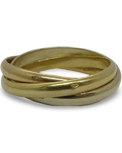 Découvrez notre élégante bague alliance trois ors 18K, une pièce unique alliant raffinement et modernité. Fabriquée en or 18 carats, cette bague combine trois teintes d’or pour un effet visuel spectaculaire. Parfaite pour un mariage ou une occasion spéciale, elle incarne l’union de la tradition et de l'originalité. Offrez-vous ce bijou intemporel qui saura sublimer votre main avec élégance et éclat.