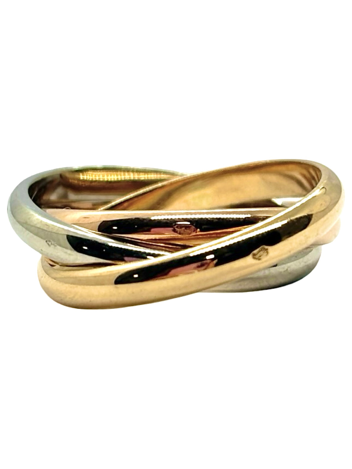 Bague 3 ors 18K élégante et raffinée, composée d’un harmonieux mélange d’or jaune, d’or blanc et d’or rose 18 carats. Cette bague tricolore en or 18K séduit par son design intemporel et sa finition délicate. Bijou précieux et féminin, cette bague en trois ors 18K s’accorde facilement avec tous les styles et peut être portée au quotidien ou lors d’occasions spéciales. Une création joaillière raffinée, idéale pour sublimer la main avec élégance.