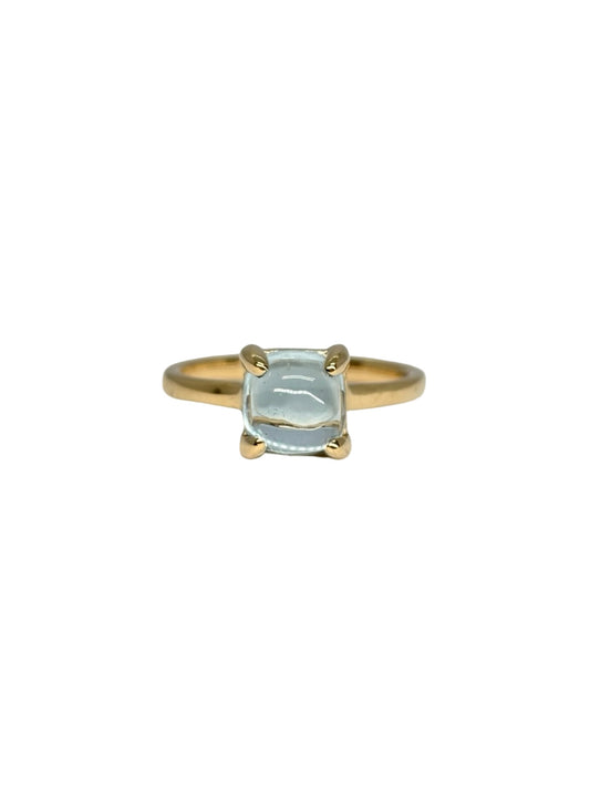 Bague Tiffany & Co de la collection Paloma Picasso en or jaune 18K (750‰), création emblématique au design élégant et intemporel. Imaginée par la célèbre créatrice Paloma Picasso, cette bague met en valeur l'éclat chaleureux de l'or jaune 18 carats et le savoir-faire joaillier de Tiffany & Co. Idéale à porter au quotidien ou pour une occasion spéciale, elle apporte une touche de sophistication à chaque tenue. Un bijou iconique alliant élégance, raffinement et héritage joaillier.