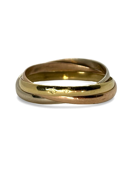 Bague trois ors 18K au design intemporel, mêlant harmonieusement l’or jaune, l’or blanc et l’or rose. Un bijou emblématique qui symbolise l’union et l’équilibre, parfait pour sublimer chaque tenue. Son éclat raffiné et ses nuances élégantes en font une création à la fois classique et contemporaine.