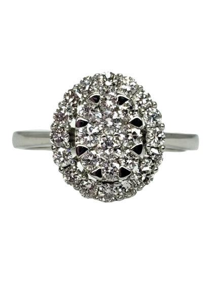 Bague en or blanc 18K sertie de diamants totalisant 1 ct. Cette bague de joaillerie élégante met en valeur l’éclat naturel des diamants sur un anneau en or blanc 18 carats. Son design raffiné et intemporel en fait un bijou précieux idéal pour sublimer une tenue au quotidien ou lors d’une occasion spéciale. Une bague diamant en or blanc 18K alliant élégance, finesse et sophistication.