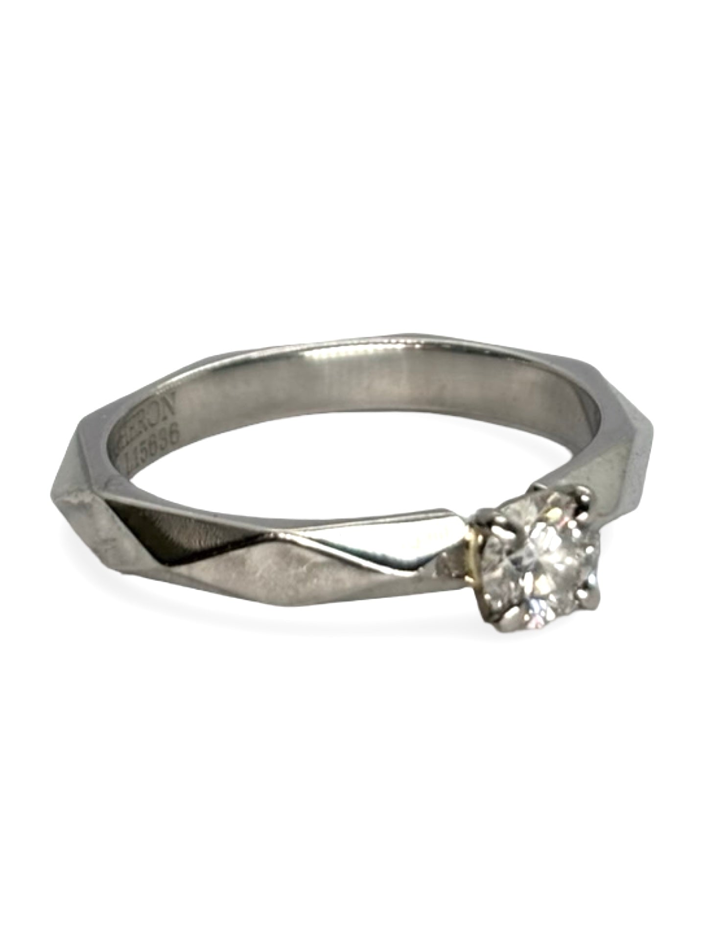 Solitaire Boucheron platine 950 et diamant 0,30 ct