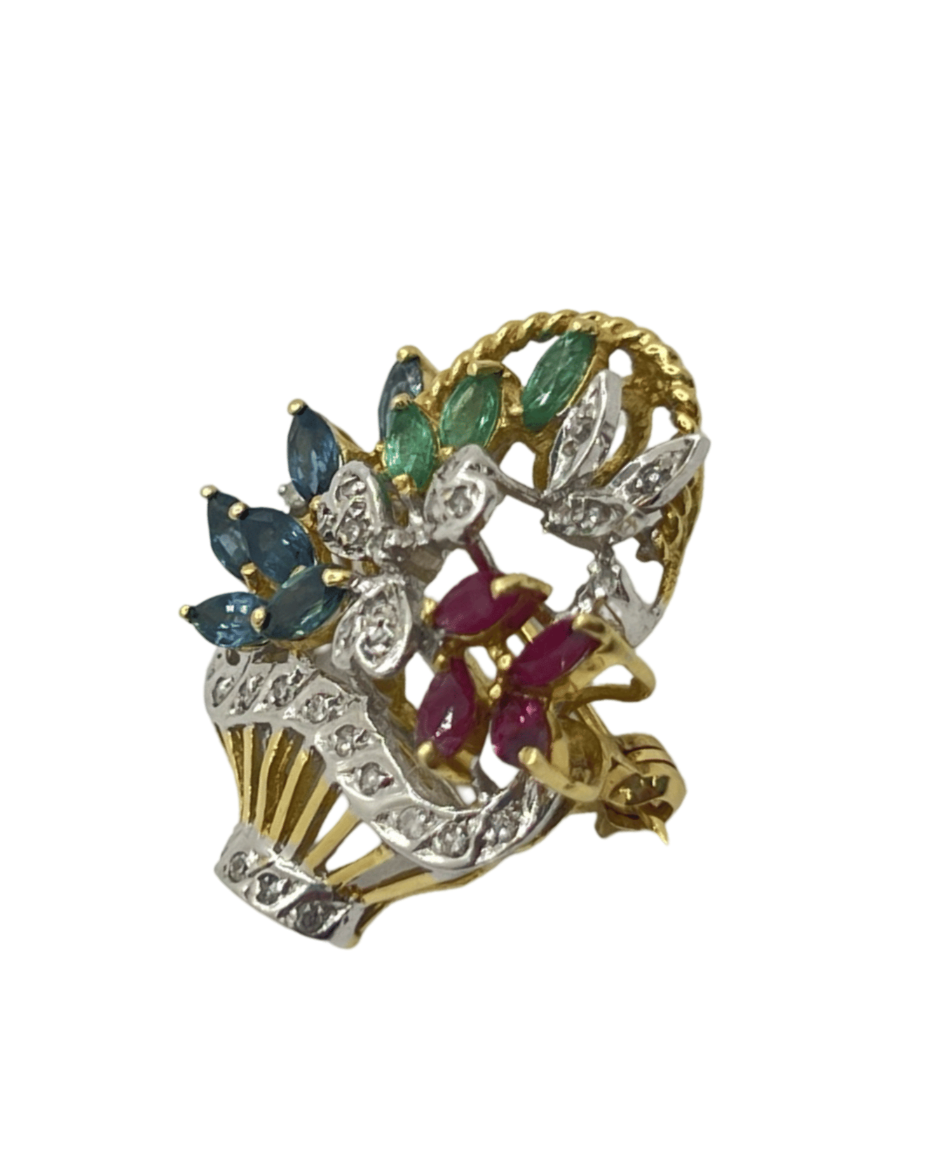 Broche vintage en or jaune et gris sertie de diamants, saphirs, rubis et émeraudes naturelles. Cette élégante broche ancienne allie le raffinement de l’or bicolore à l’éclat de pierres précieuses authentiques. Idéale pour sublimer une tenue avec une touche d’élégance intemporelle, elle incarne le savoir-faire joaillier d’antan. Une pièce rare et précieuse pour les collectionneurs et amateurs de bijoux d’exception.