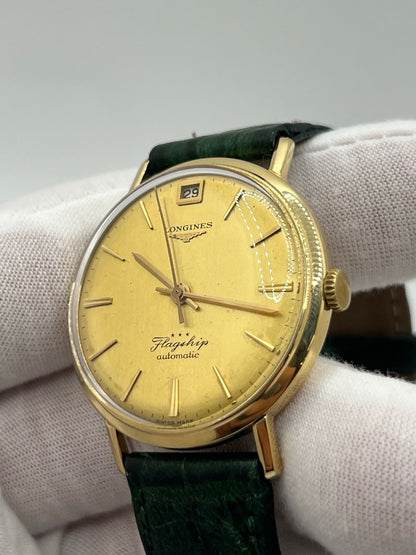 Découvrez la Longines Flagship 3407 Automatic Gold 18K, une montre d’exception alliant luxe et précision. Conçue pour les amateurs de haute horlogerie, ce modèle en or 18K incarne le savoir-faire de Longines, avec un design intemporel et un mouvement automatique fiable. Élégante et raffinée, cette montre est le choix parfait pour ceux qui recherchent un garde-temps de qualité, symbolisant l’alliance parfaite entre tradition et modernité.