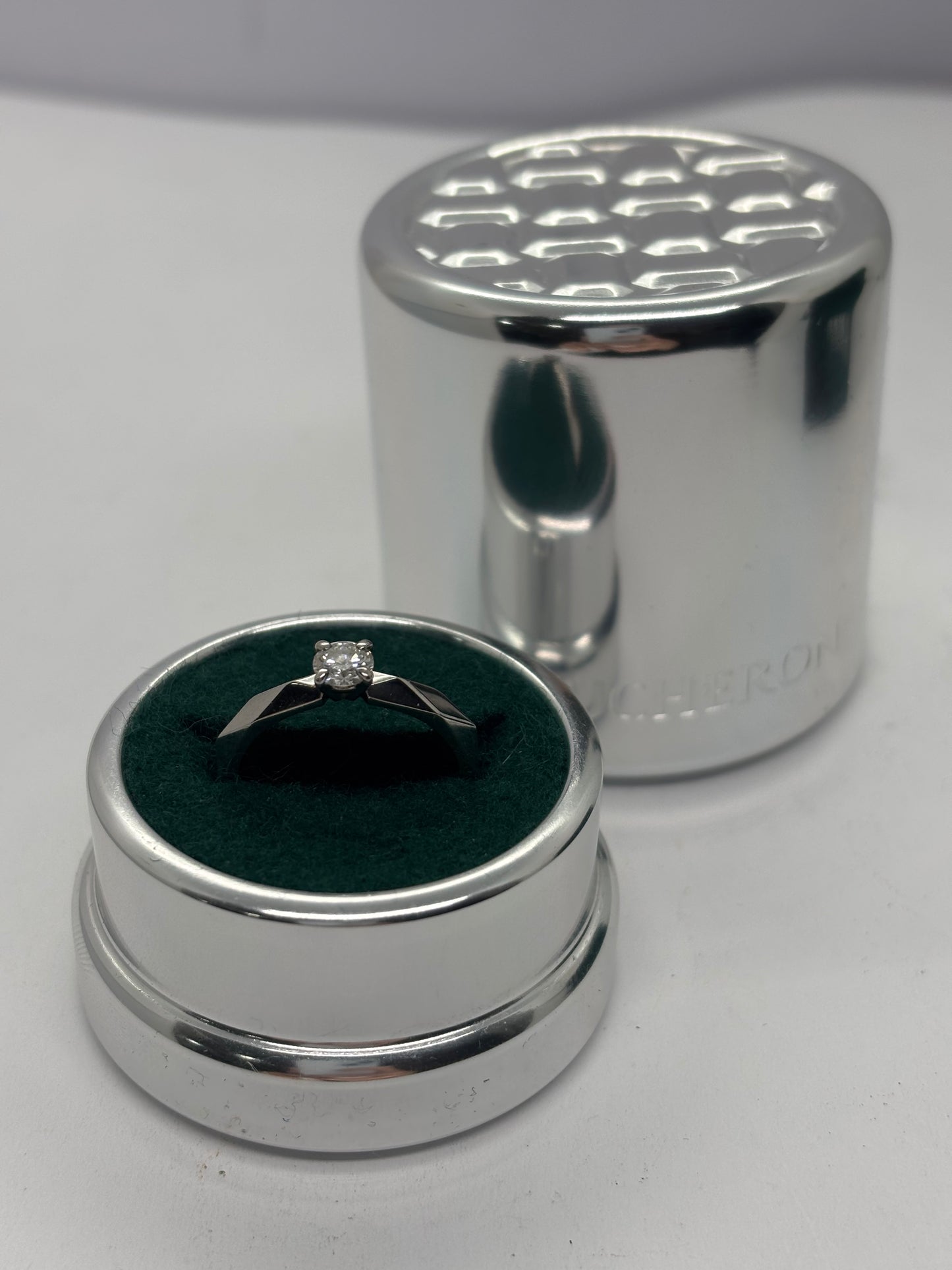 Solitaire Boucheron platine 950 et diamant 0,30 ct